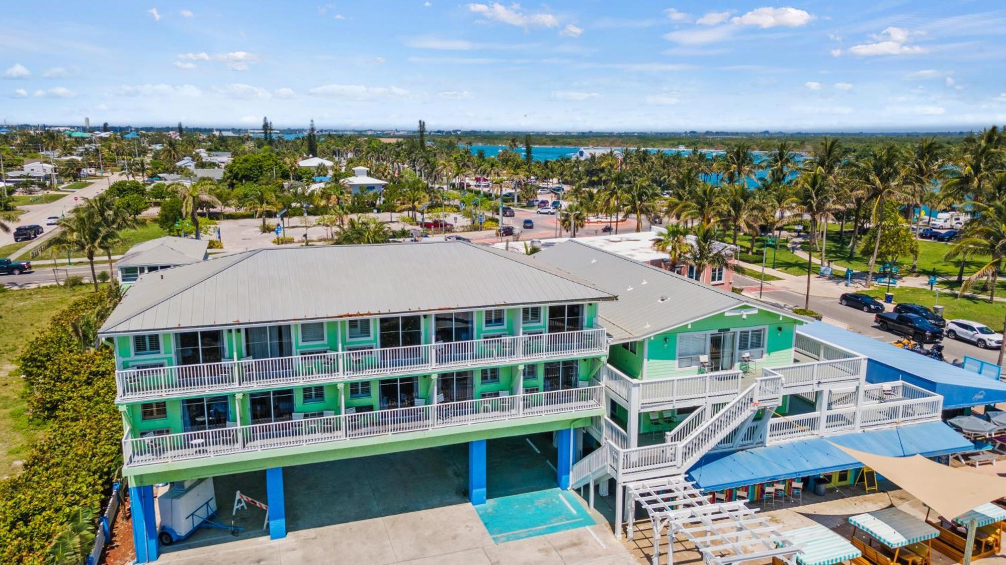 Partial Ocean View Hotel Room- King Bed #1 Fort Pierce Exteriör bild