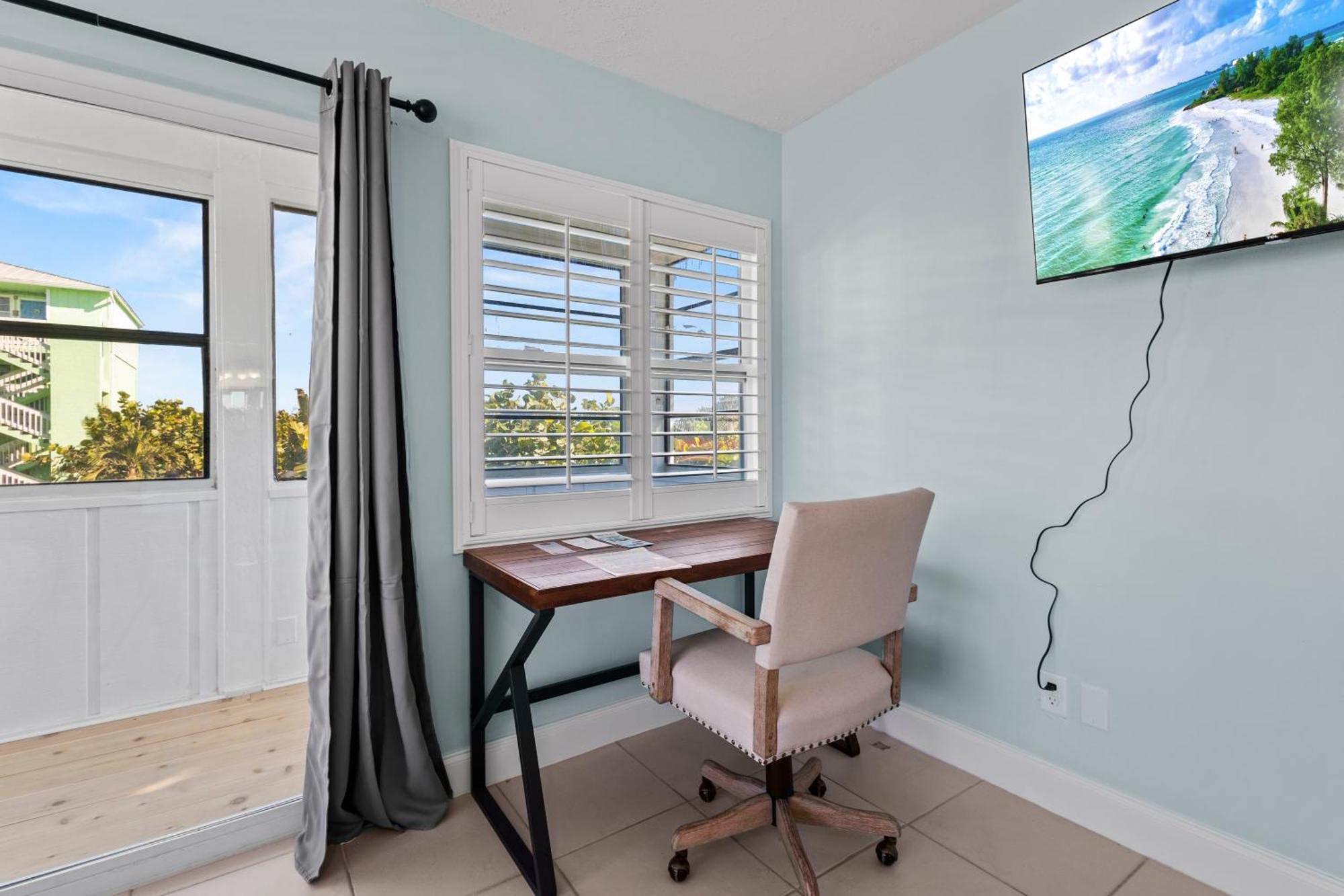 Partial Ocean View Hotel Room- King Bed #1 Fort Pierce Exteriör bild